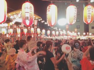 築地本願寺納涼盆踊り大会 盆踊りまるごと情報 盆まる